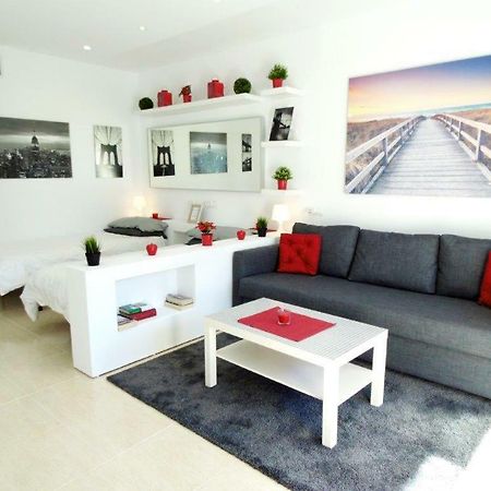 Appartement 1St Lign On The Beach ฟูเอนฮิโรลา ภายนอก รูปภาพ
