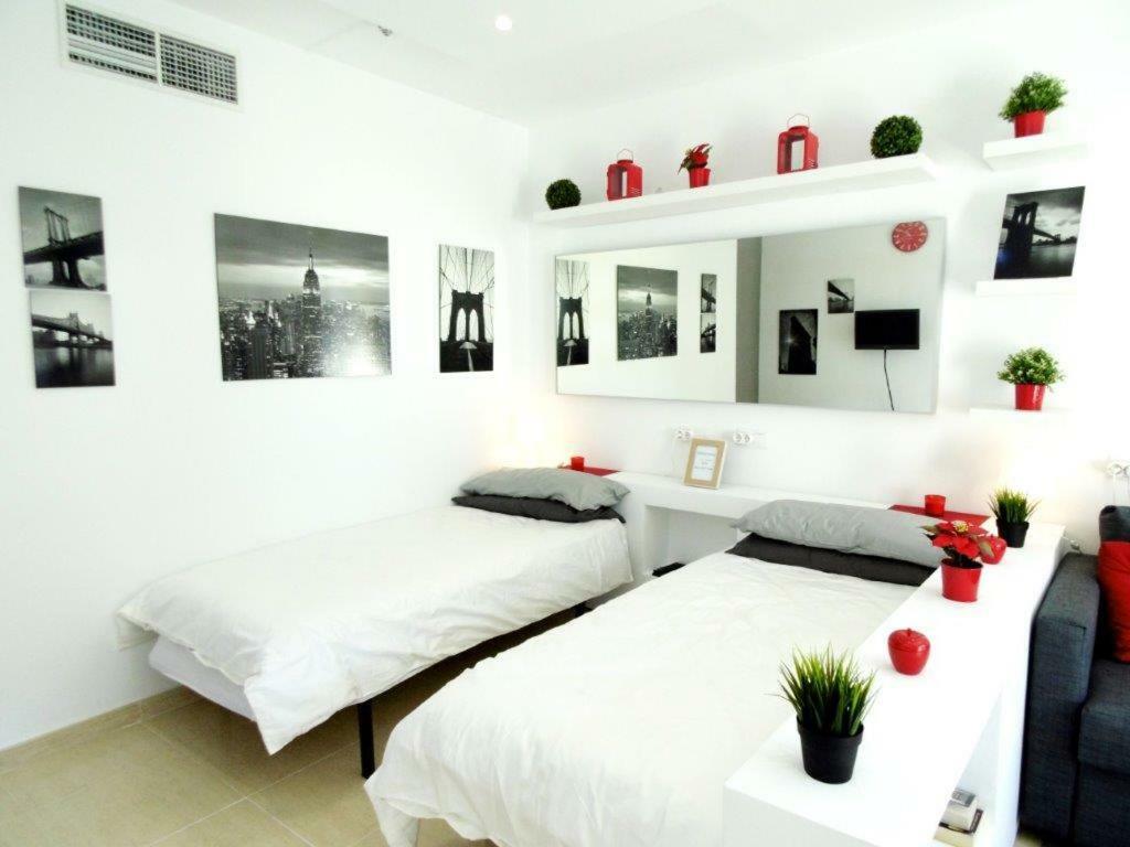 Appartement 1St Lign On The Beach ฟูเอนฮิโรลา ภายนอก รูปภาพ