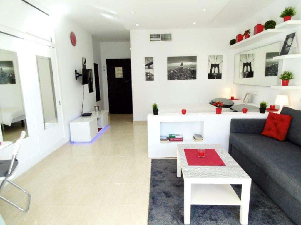 Appartement 1St Lign On The Beach ฟูเอนฮิโรลา ภายนอก รูปภาพ