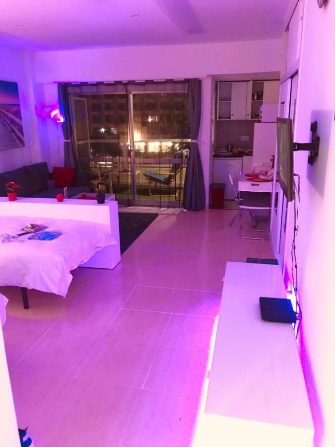 Appartement 1St Lign On The Beach ฟูเอนฮิโรลา ภายนอก รูปภาพ